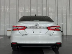2023 Toyota Camry 2.5Q Flagship, белый — фото 17