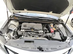 2021 Toyota Camry 2.0G Luxury, белый — фото 9