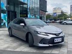 2021 Toyota Camry 2.5G Luxury — фото 6