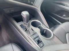 2021 Toyota Camry 2.5G Luxury — фото 11