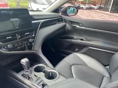 2021 Toyota Camry 2.5G Luxury — фото 13