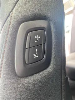 2021 Toyota Camry 2.5G Luxury — фото 18