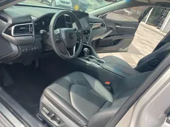 2021 Toyota Camry 2.5G Luxury — фото 21