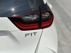 2021 Honda Fit 1.5L CVT, белый — фото 12