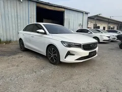 2022 Geely Emgrand 4th Gen 1.5L CVT Premium, белый — фото 3