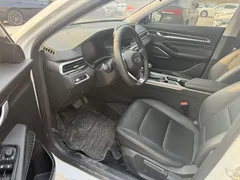 2022 Geely Emgrand 4th Gen 1.5L CVT Premium, белый — фото 7