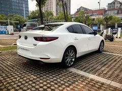 2021 Mazda Mazda3 2.0L AT, белый — фото 9