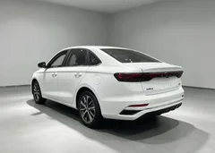 2022 Geely Emgrand 4th Gen 1.5L CVT Premium, белый — фото 8