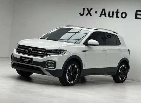 2021 Volkswagen Tacqua 1.5L AT