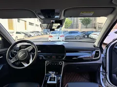 2023 Kia Seltos 1.5L IVT Luxury, белый — фото 9