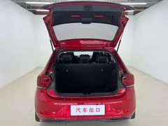 2023 Volkswagen Polo Plus 1.5L AT, красный — фото 8