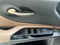 2022 Lexus ES 200 Excellence, белый — фото 10