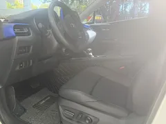 2022 Toyota C-HR 2.0L Leading, белый — фото 4