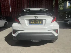 2022 Toyota C-HR 2.0L Leading, белый — фото 8