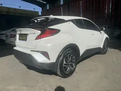2022 Toyota C-HR 2.0L Leading, белый — фото 9