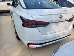 2022 Nissan Teana 2.0L XL-TLS, белый — фото 11