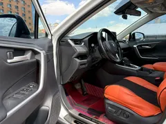 2022 Toyota Wildlander 2.0L 4WD Luxury Plus, белый — фото 4