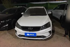 2021 Geely Emgrand UP 1.5L CVT Luxury, белый — фото 2
