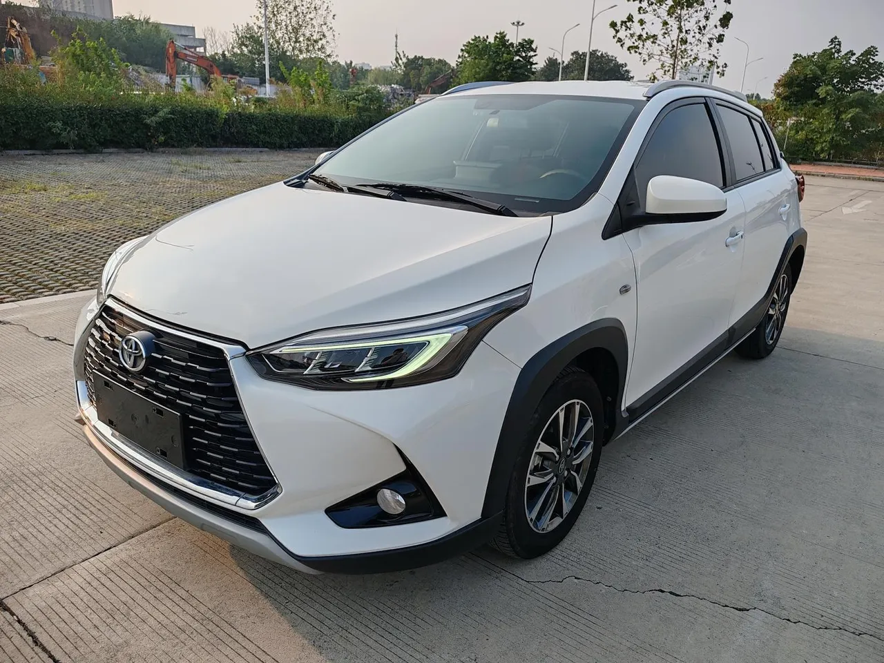 2022 Toyota Yaris L Zhixuan 1.5L CVT Luxury Plus