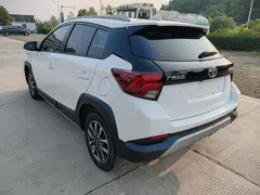 2022 Toyota Yaris L Zhixuan 1.5L CVT Luxury Plus, белый — фото 18