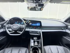 2023 Hyundai Elantra 1.5L CVT TOP Flagship — фото 7