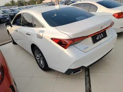 2022 Toyota Avalon 2.0L, белый — фото 9
