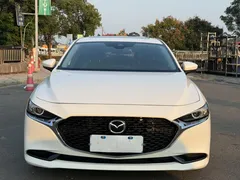 2022 Mazda Mazda3 2.0L AT, белый — фото 2