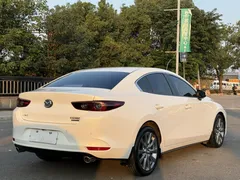 2022 Mazda Mazda3 2.0L AT, белый — фото 4