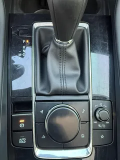 2022 Mazda Mazda3 2.0L AT, белый — фото 12