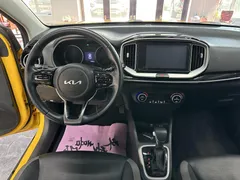 2021 Kia Yipao 1.4L CVT Sunroof, жёлтый — фото 7