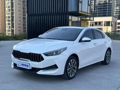 2021 Kia Cerato 1.5L CVT Fashion, белый — фото 1