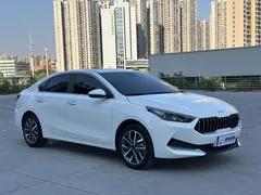 2021 Kia Cerato 1.5L CVT Fashion, белый — фото 3