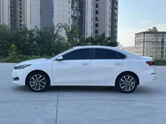 2021 Kia Cerato 1.5L CVT Fashion, белый — фото 7