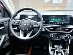 2023 Kia Seltos 1.5L IVT Luxury, белый — фото 5
