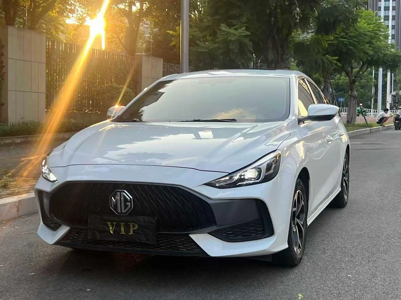 2023 MG MG5 180DVVT CVT Luxury