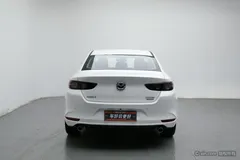2023 Mazda Mazda3 2.0L AT, белый — фото 3