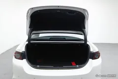 2023 Mazda Mazda3 2.0L AT, белый — фото 17