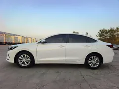 2021 Changan Eado PLUS 1.6L GDI MT Elite, белый — фото 4