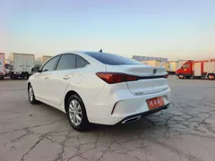 2021 Changan Eado PLUS 1.6L GDI MT Elite, белый — фото 7