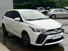 2022 Toyota Yaris L Zhixuan 1.5L CVT Luxury Plus, белый — фото 3