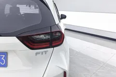 2021 Honda Fit 1.5L CVT, белый — фото 8