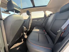 2023 Kia Seltos 1.5L IVT Luxury, белый — фото 10