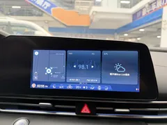 2022 Hyundai Elantra 1.5L CVT 20th SE 20th Anniversary — фото 7