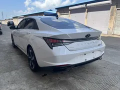 2022 Hyundai Elantra 1.5L CVT GLX Elite, белый — фото 6