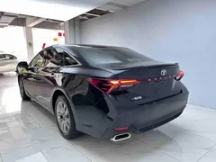 2021 Toyota Avalon 2.5L Luxury, чёрный — фото 5