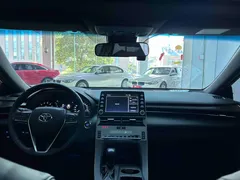 2021 Toyota Avalon 2.5L Luxury, чёрный — фото 20