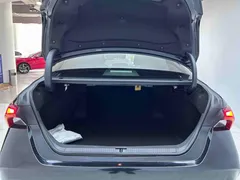 2021 Toyota Avalon 2.5L Luxury, чёрный — фото 22