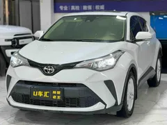 2021 Toyota C-HR 2.0L Comfort, белый — фото 1