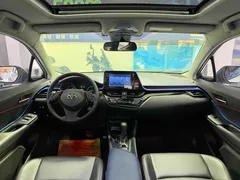 2021 Toyota C-HR 2.0L Comfort, белый — фото 5
