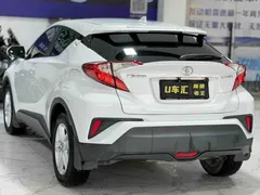 2021 Toyota C-HR 2.0L Comfort, белый — фото 7
